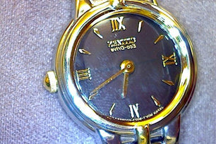 LADIES WATCH
