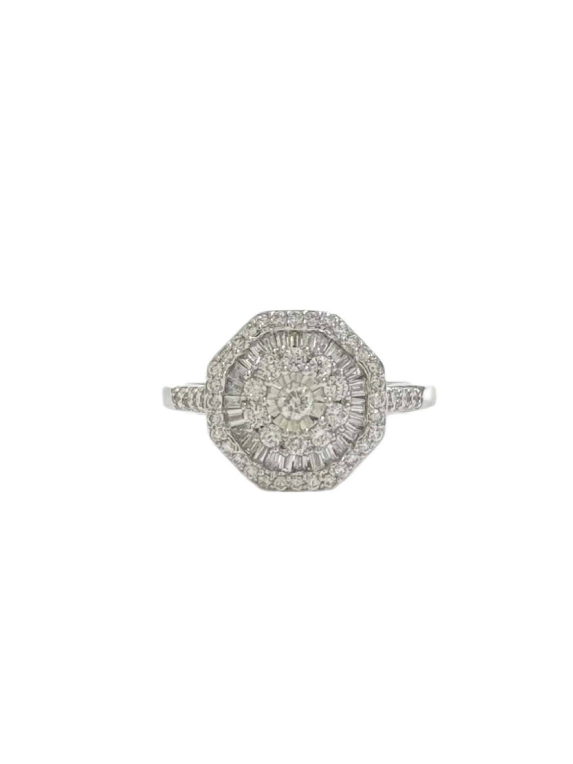 10K, 0.75 cttw White Gold Circle Diamond Cluster Fashion Rin...